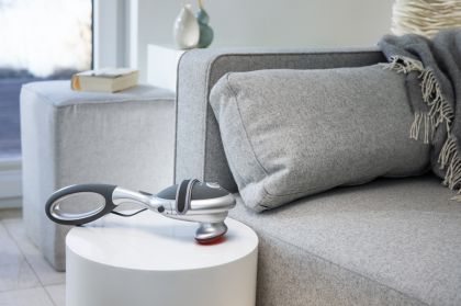 Масажор Beurer MG 70 infrared massager; Tapping massage; 2 function levels; 2 interchangeable massage attachments; removable handle