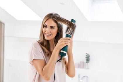 Електрическа четка за коса Beurer HC 45 Ocean 2-in-1 volumising hair dryer brush,  ionic function, caremic coating, 1000W, 2 heat and blower settings incl. cold air function