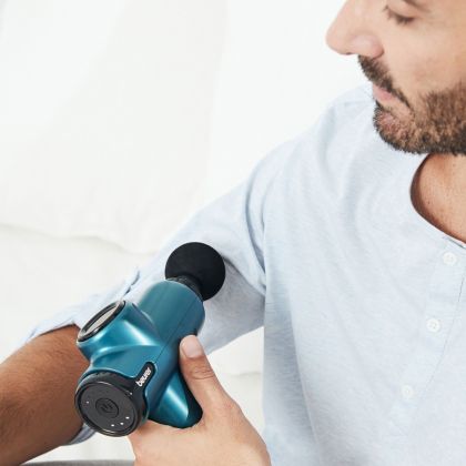 Масажор Beurer MG 99 deep tissue massager, 5 intensity levels, 4 massage attachments, Lithium-ion battery up to 5h of use, storage case