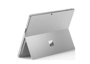 Лаптоп Microsoft Surface Pro 11 C10/16/256/LCD Con 13", 2880 x 1920, Windows 11 Home, EMEA, COPILOT+ PC, Snapdragon X Plus, Platinum