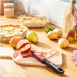Белачка Tefal K2071014, Ingenio, Peeler, Kitchen tool, Stainless steel blades, 30x9.8x3.6cm, Up to 230°C, Dishwasher safe, black and red